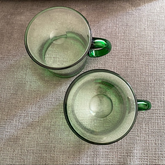 Vintage Pair of Arabia Wartsila Finland Large Green Ombré Glass Mugs - Picture 8 of 10